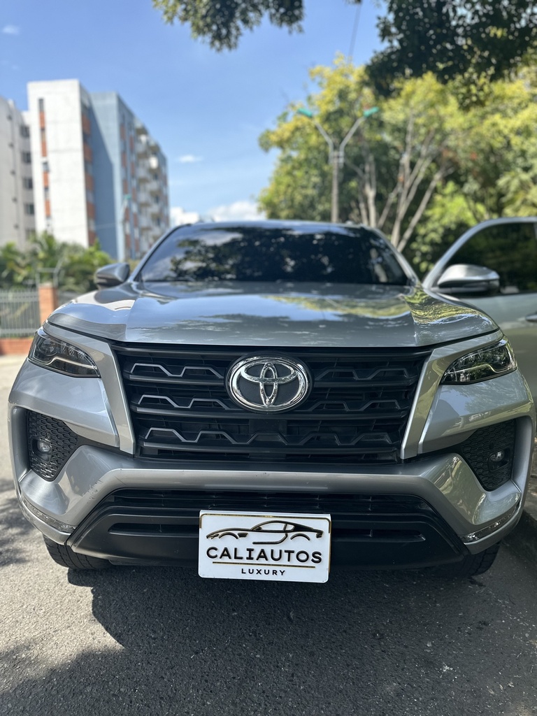 TOYOTA Fortuner 2022 gasolina